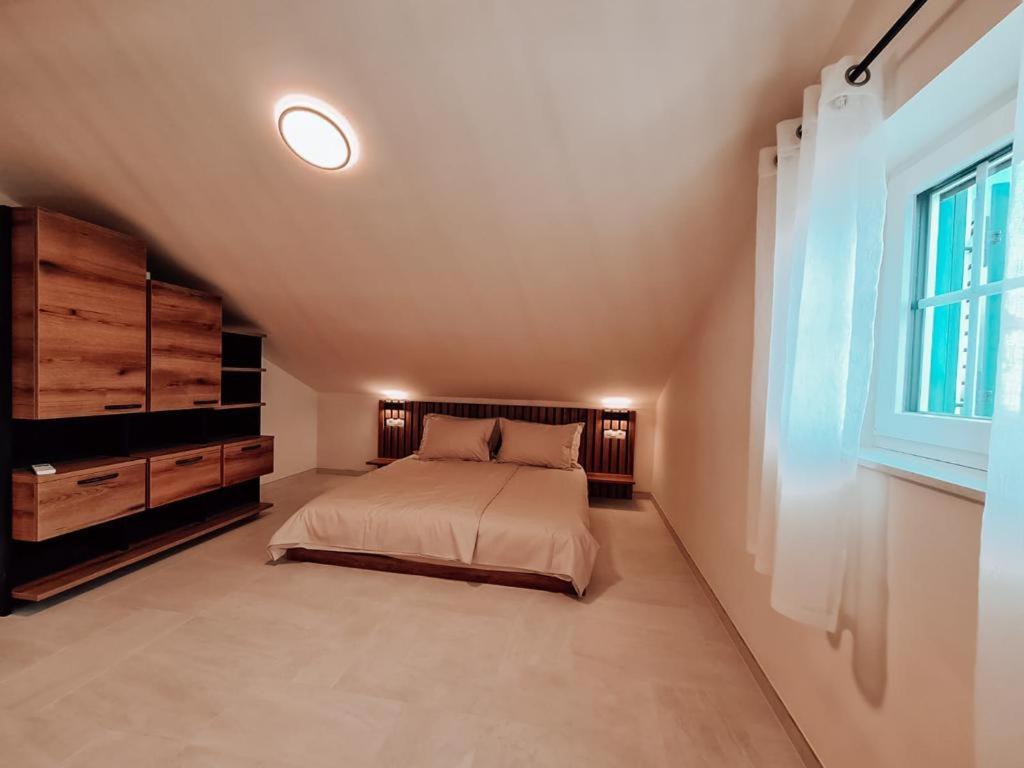 Stone House Jezera Apartment ภายนอก รูปภาพ